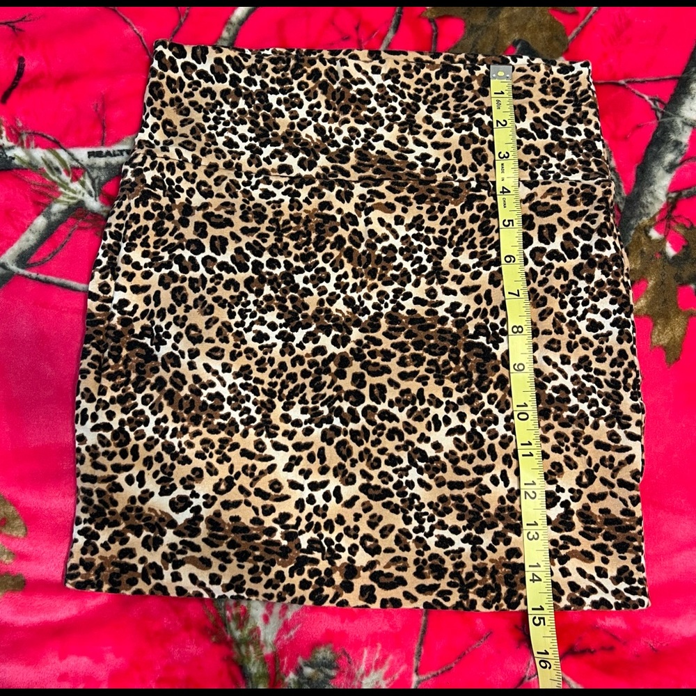 Heart Hips fitted skirt